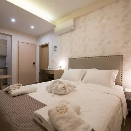Rob Venture Suites At The Central Of Athens City Room photo