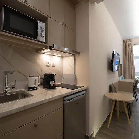 Rob Venture Suites At The Central Of Athens City Room photo