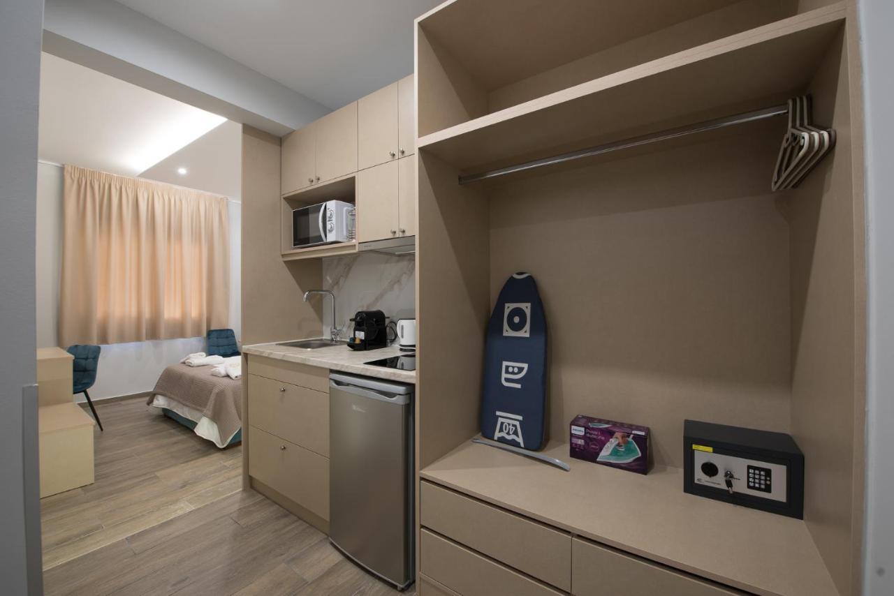 Apartment Rob Venture At The Of Athens